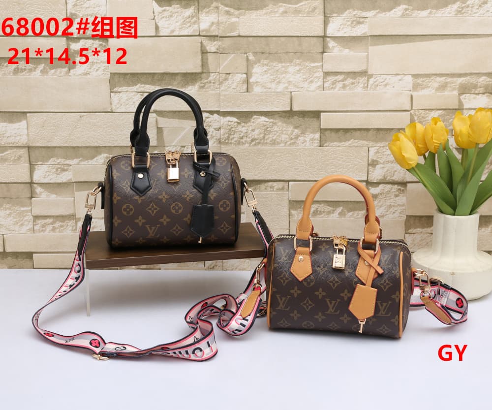 Louis Vuitton 68002 Classic Monogram Speedy Bag with Black Trim