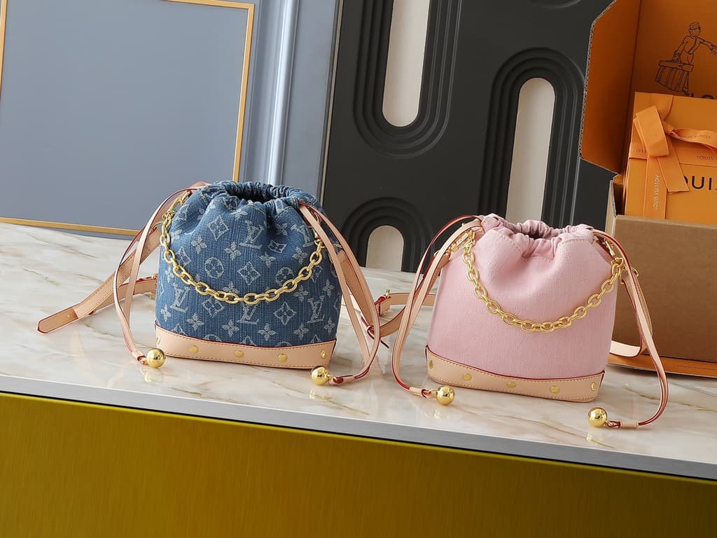 Louis Vuitton Bella Mini Bucket Bag - Pink
